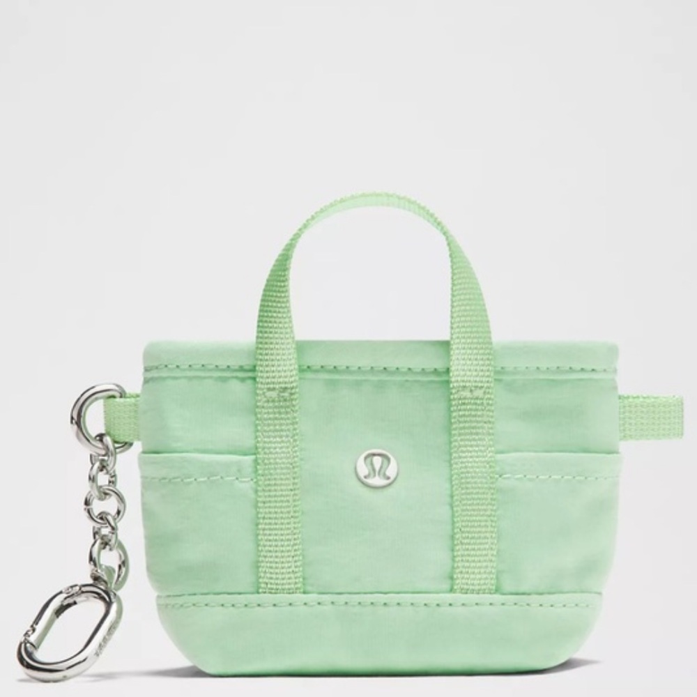 Lululemon Daily Multi-Pocket Nano Tote Bag- Citra Lime